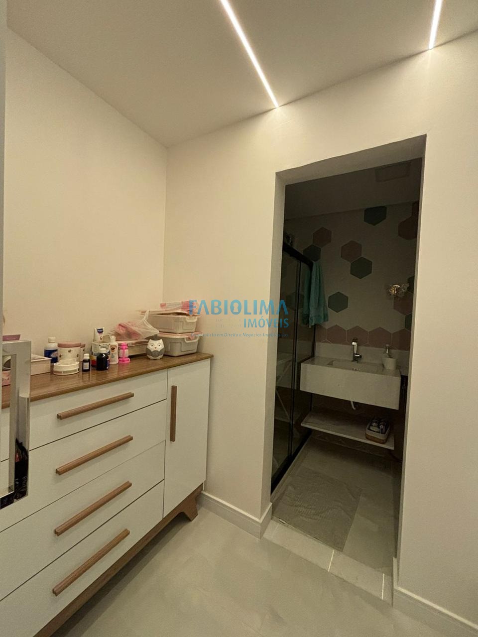 Casa de Condomínio à venda e aluguel com 4 quartos, 390m² - Foto 40