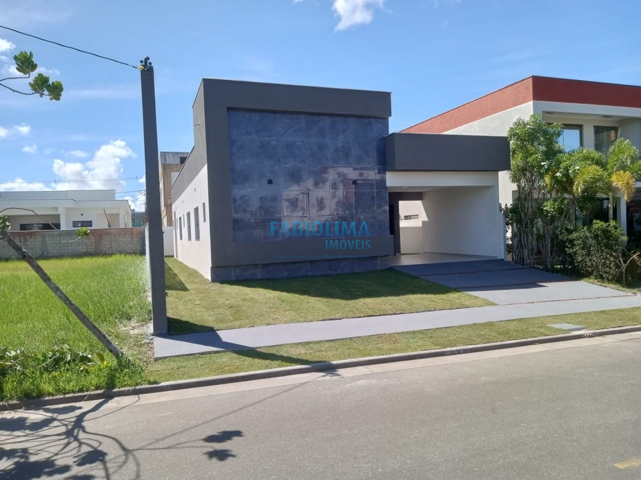 Casa de Condomínio à venda com 3 quartos, 287m² - Foto 1