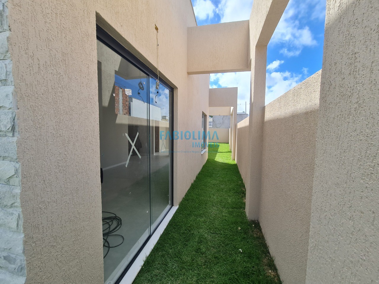 Casa de Condomínio à venda com 3 quartos, 185m² - Foto 2