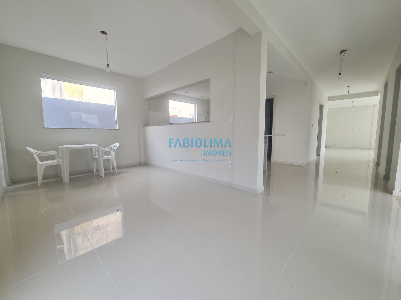 Casa de Condomínio à venda com 4 quartos, 300m² - Foto 13