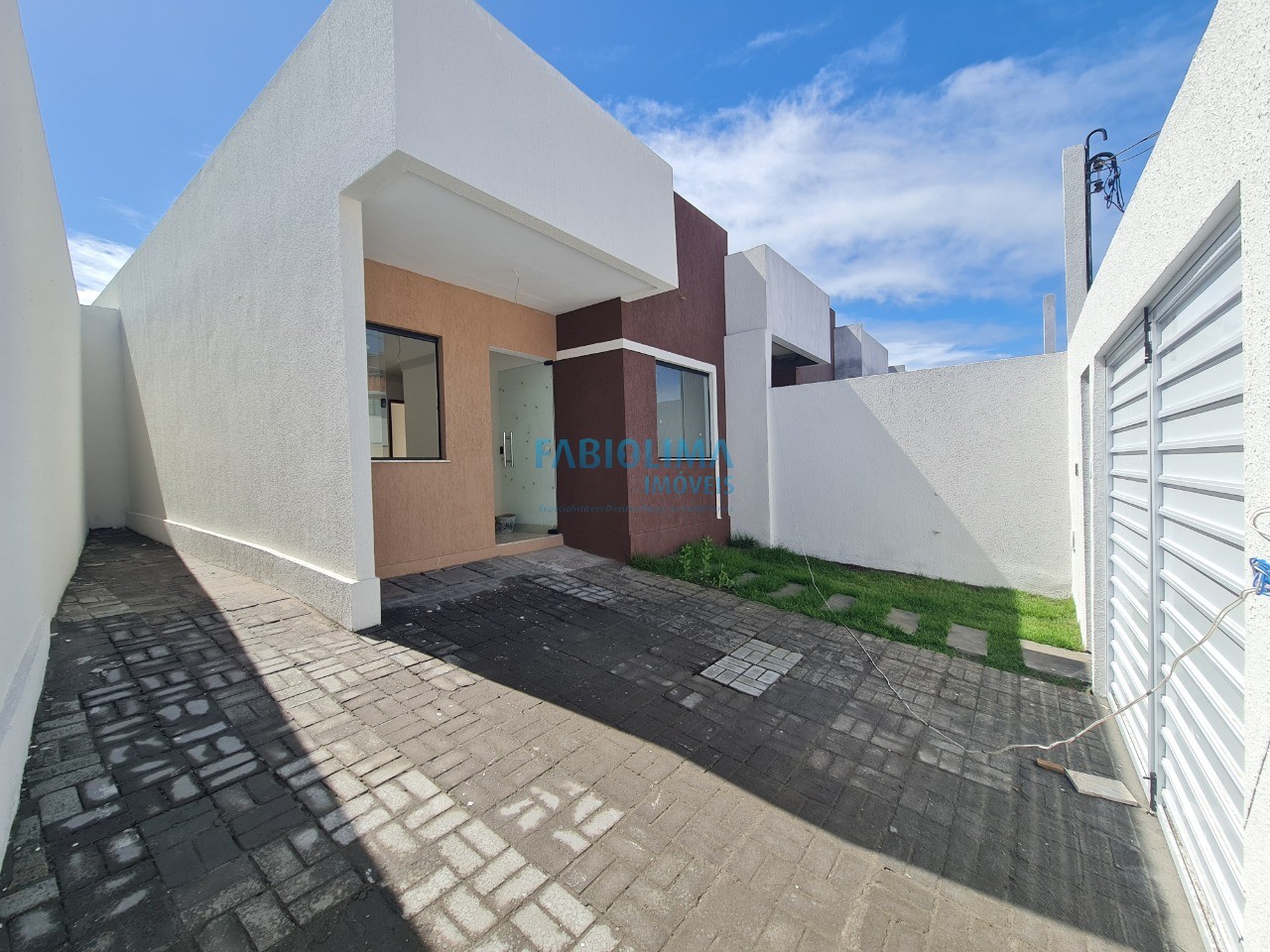 Casa, 2 quartos, 81 m² - Foto 1