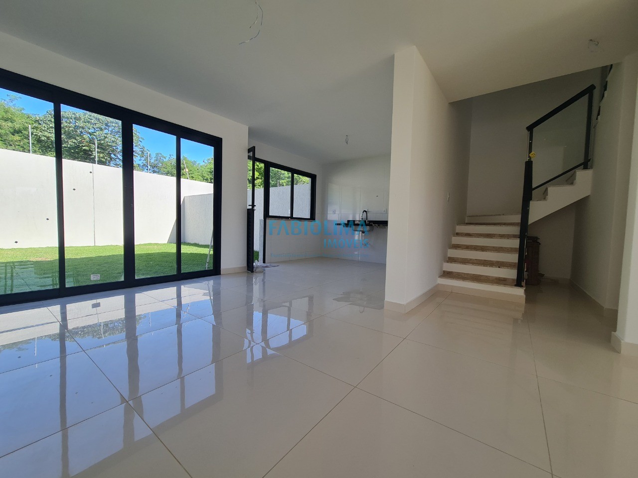 Casa de Condomínio à venda com 4 quartos, 194m² - Foto 5