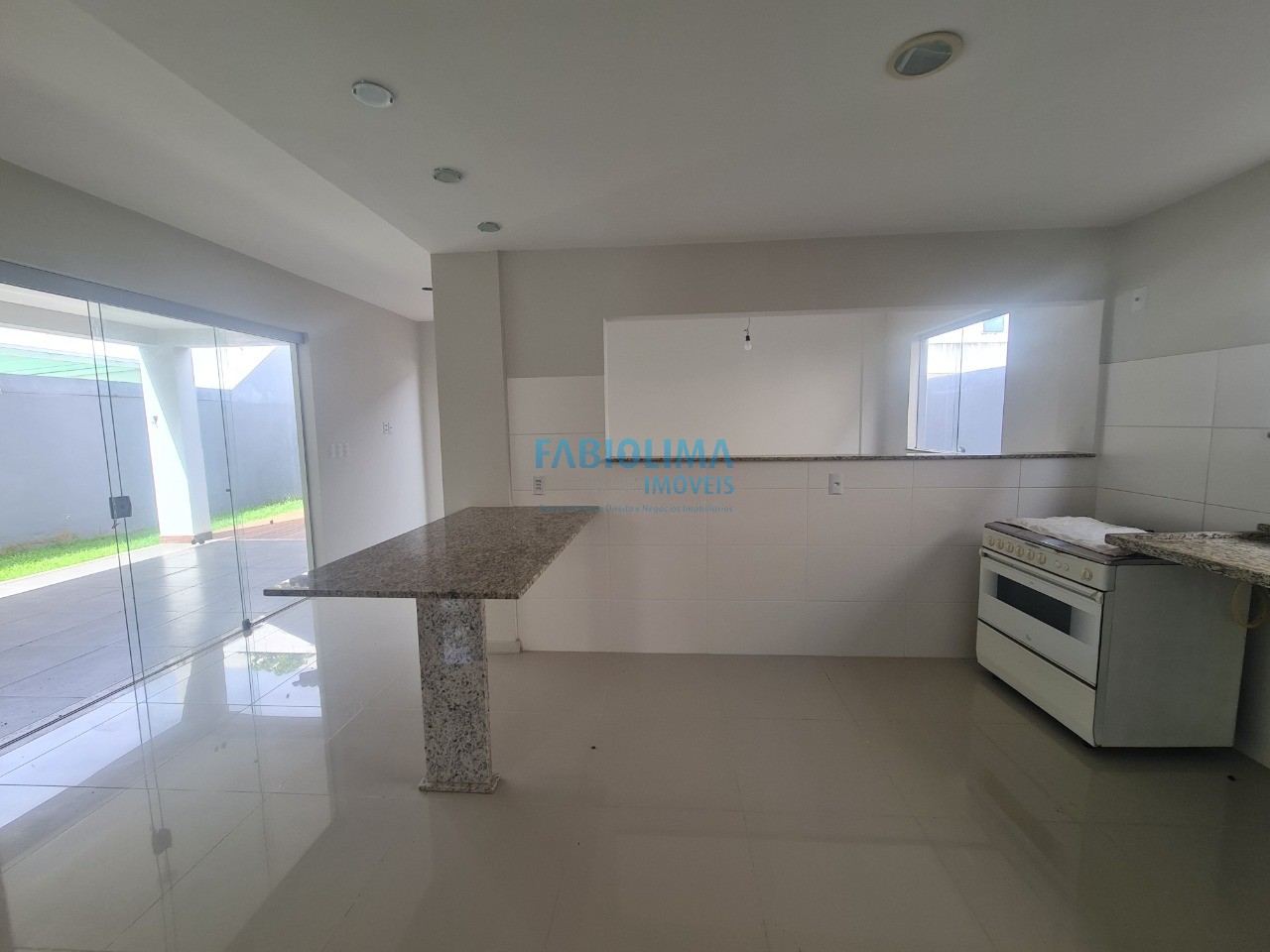 Casa de Condomínio à venda com 4 quartos, 300m² - Foto 17