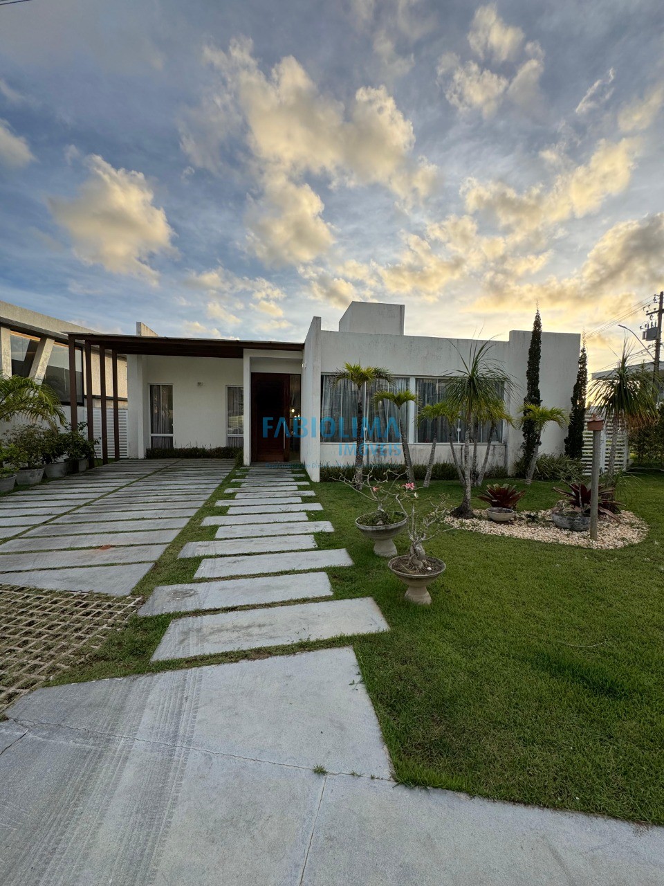 Casa de Condomínio à venda com 4 quartos, 507m² - Foto 1