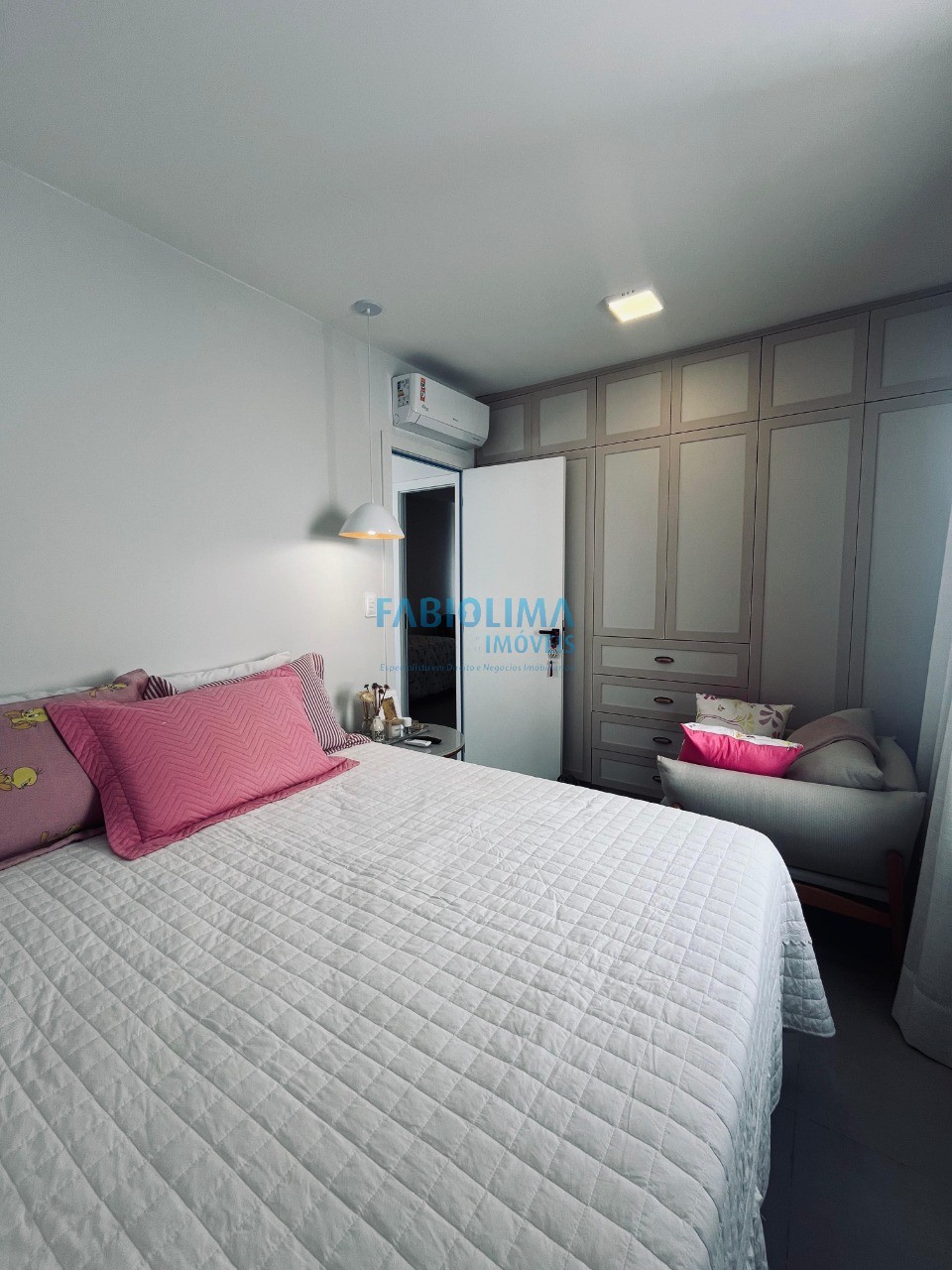 Casa de Condomínio à venda com 4 quartos, 175m² - Foto 42