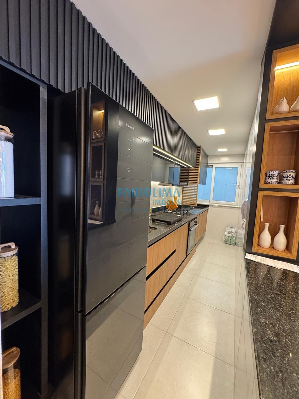 Apartamento à venda com 2 quartos, 64m² - Foto 32