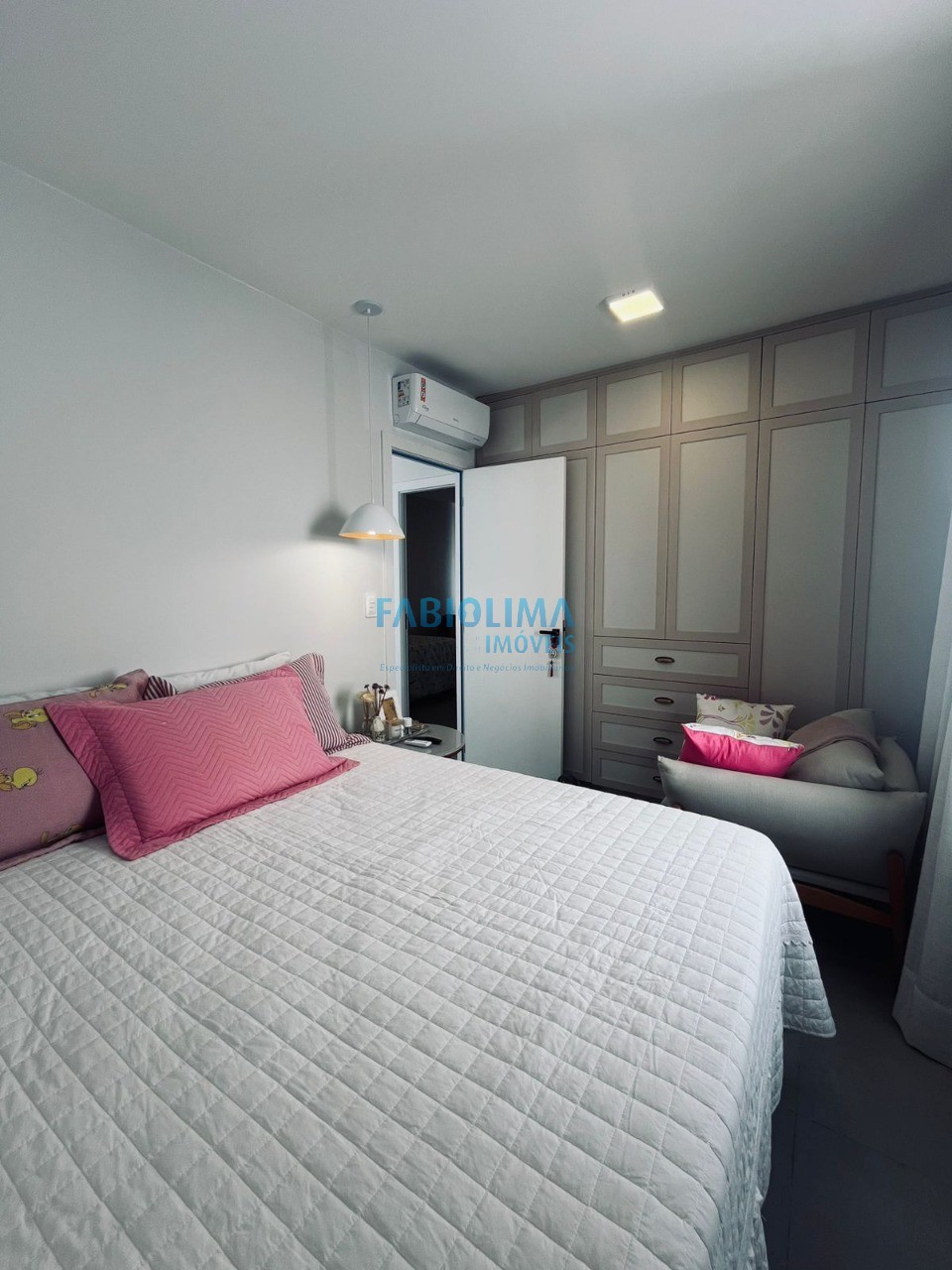 Casa de Condomínio à venda com 4 quartos, 175m² - Foto 28