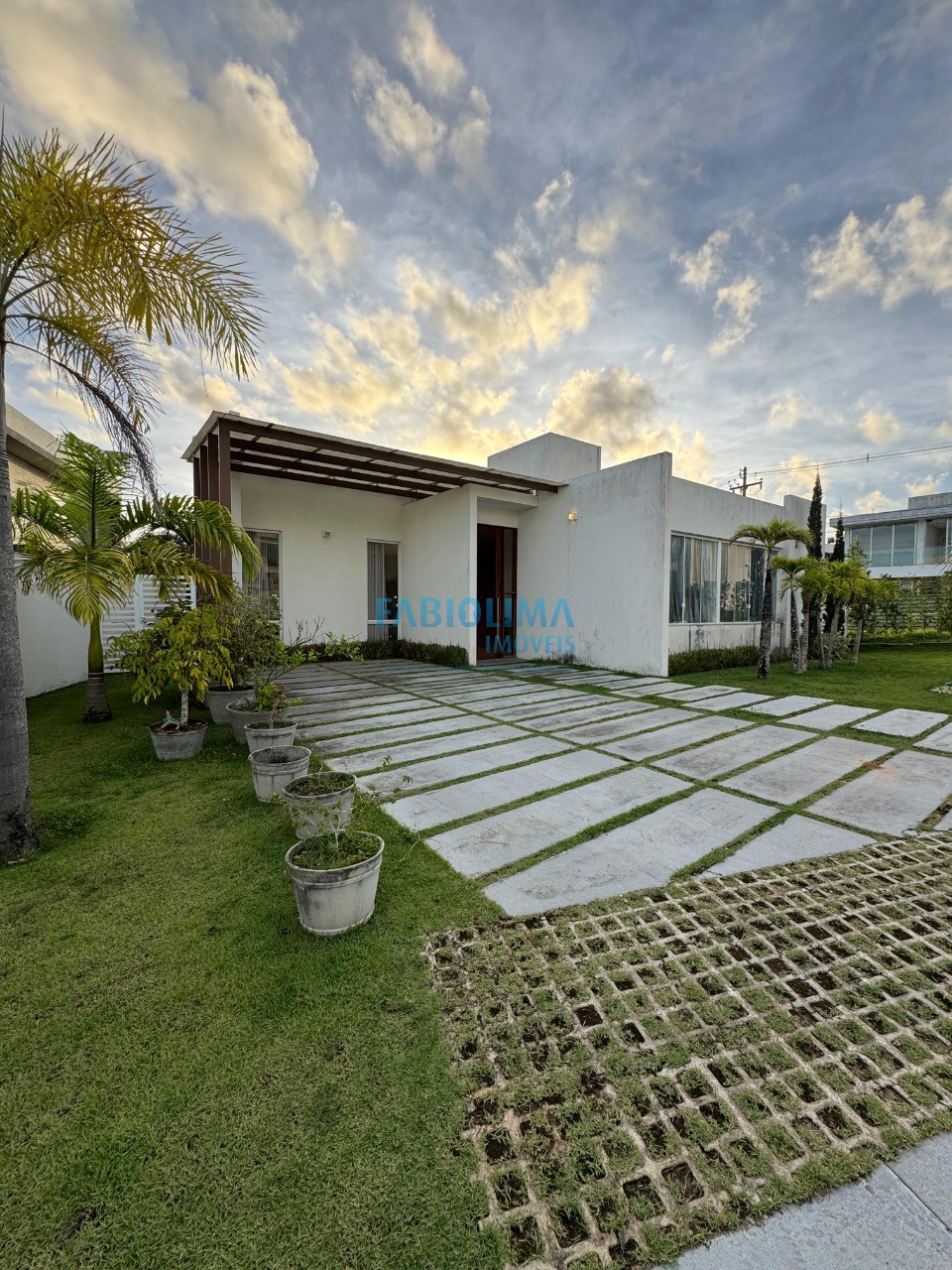 Casa de Condomínio à venda com 4 quartos, 507m² - Foto 2