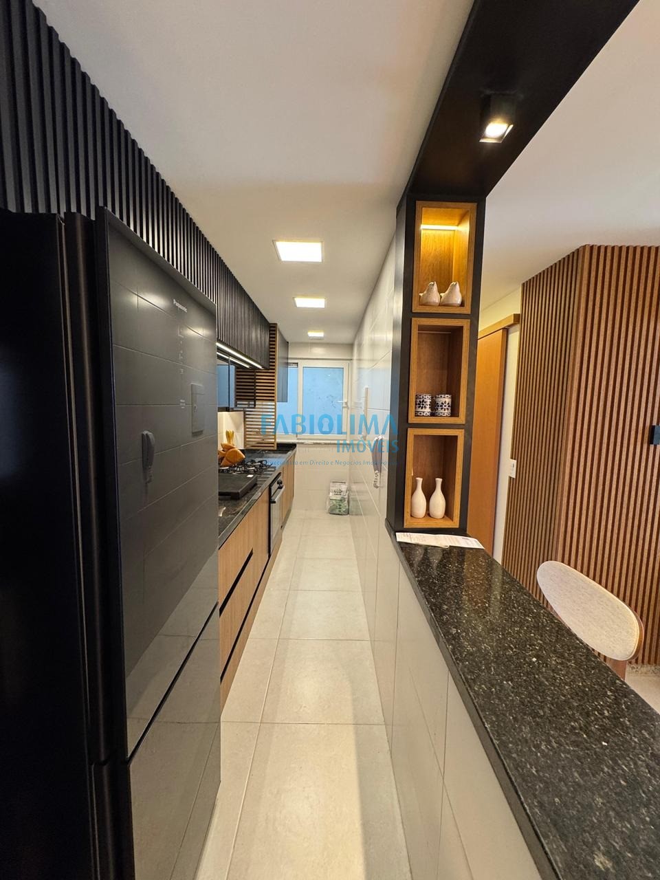 Apartamento à venda com 2 quartos, 64m² - Foto 31