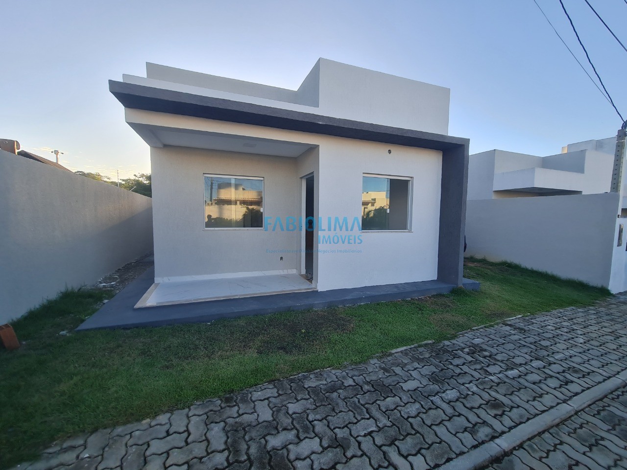 Casa de Condomínio à venda com 2 quartos, 147m² - Foto 1
