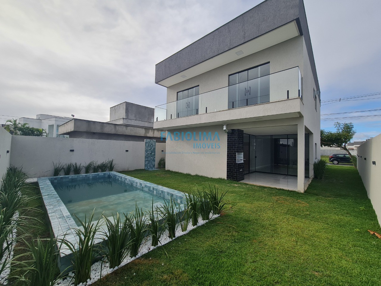 Casa de Condomínio à venda com 4 quartos, 307m² - Foto 3