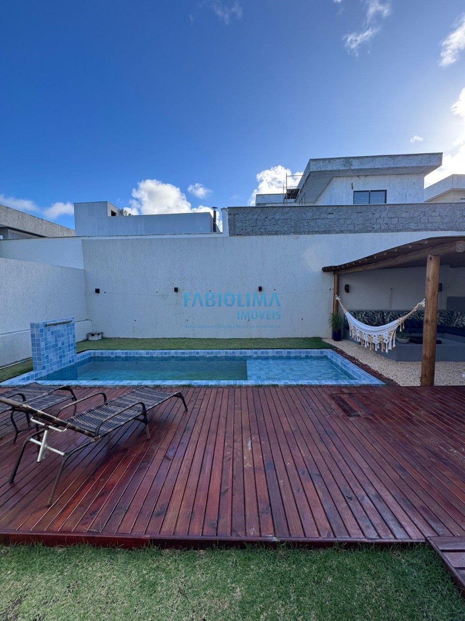 Casa de Condomínio à venda com 4 quartos, 380m² - Foto 3