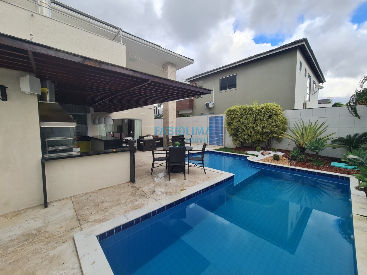 Casa de Condomínio para alugar com 4 quartos, 493m² - Foto 9