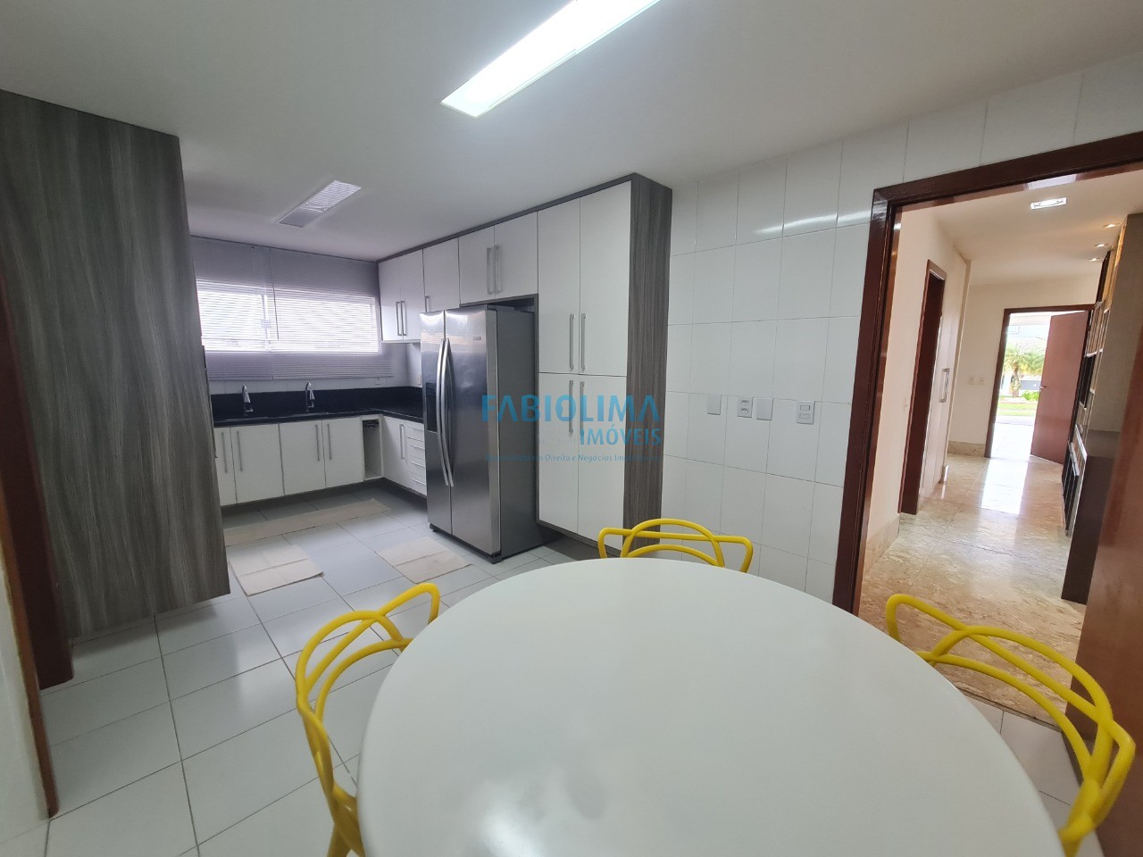 Casa de Condomínio para alugar com 4 quartos, 493m² - Foto 12