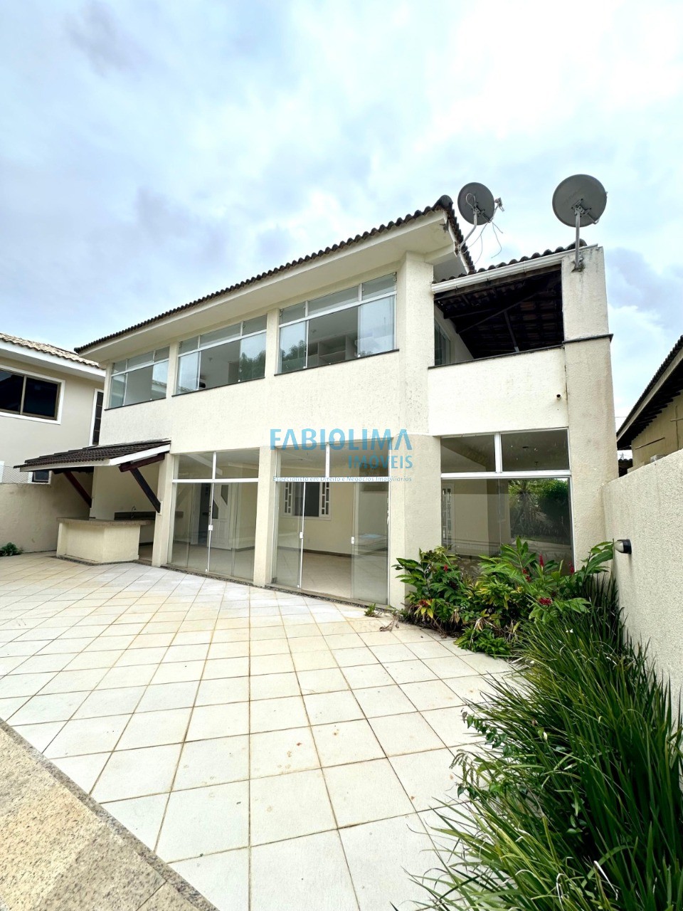 Casa de Condomínio à venda com 4 quartos, 500m² - Foto 4