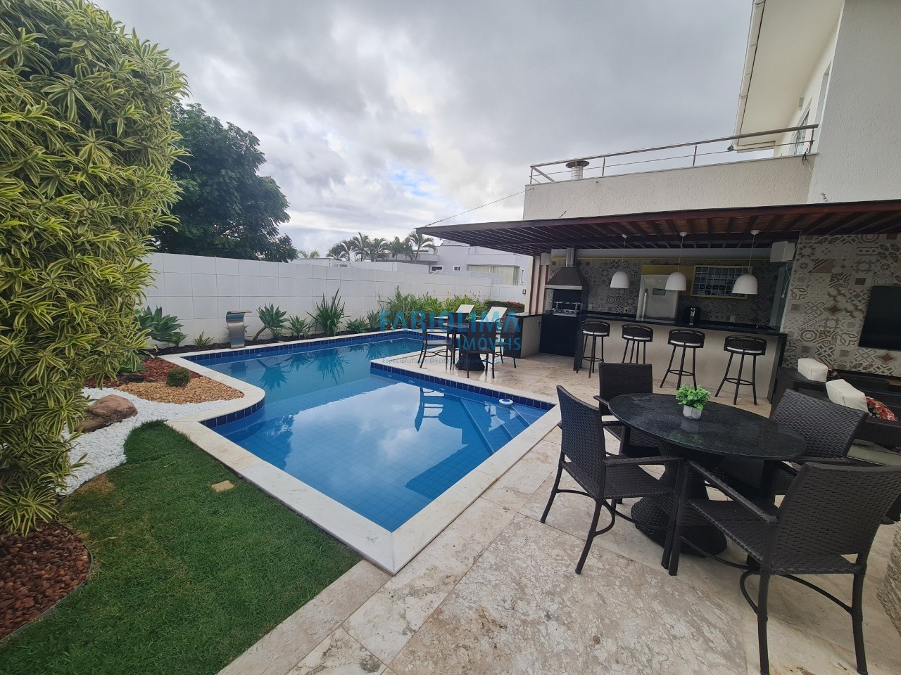 Casa de Condomínio para alugar com 4 quartos, 493m² - Foto 7