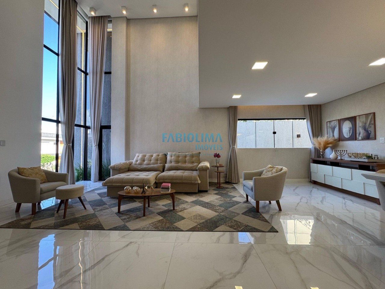 Casa de Condomínio à venda com 4 quartos, 380m² - Foto 10