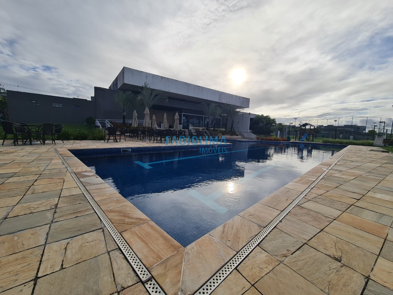 Casa de Condomínio à venda com 4 quartos, 307m² - Foto 24
