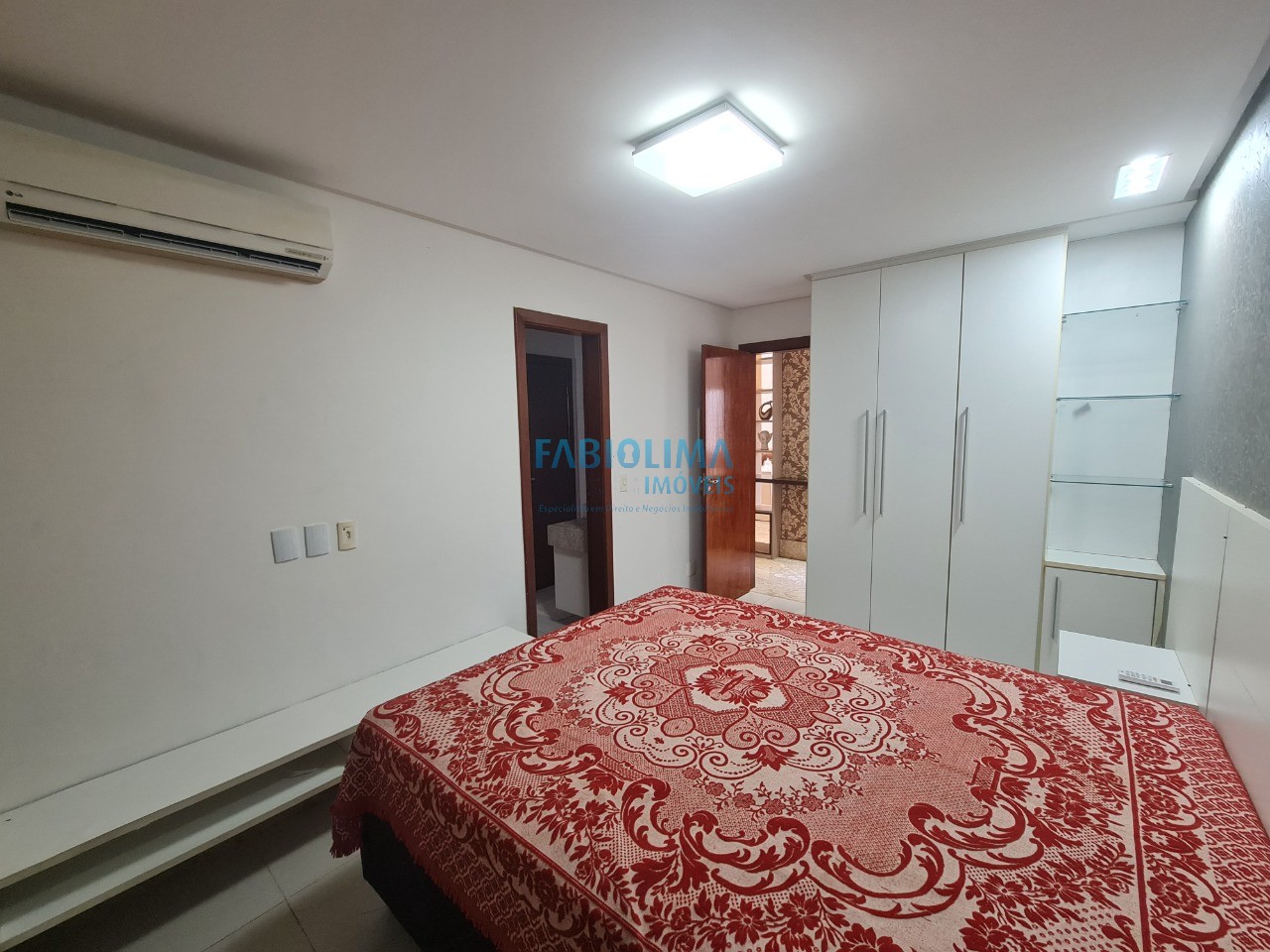 Casa de Condomínio para alugar com 4 quartos, 493m² - Foto 22