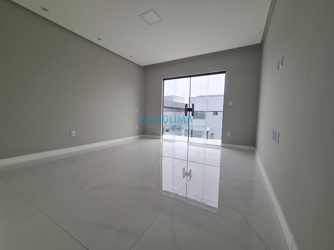Casa de Condomínio à venda com 4 quartos, 307m² - Foto 15