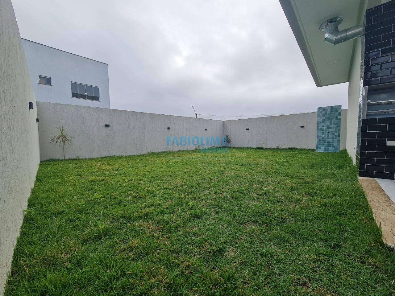 Casa de Condomínio à venda com 4 quartos, 307m² - Foto 4