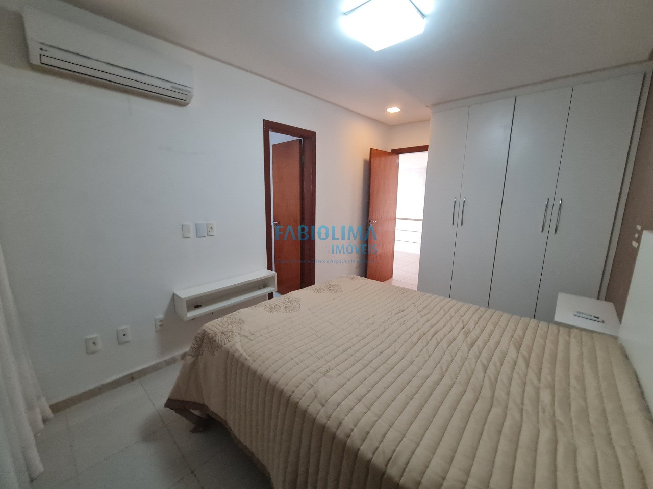Casa de Condomínio para alugar com 4 quartos, 493m² - Foto 35