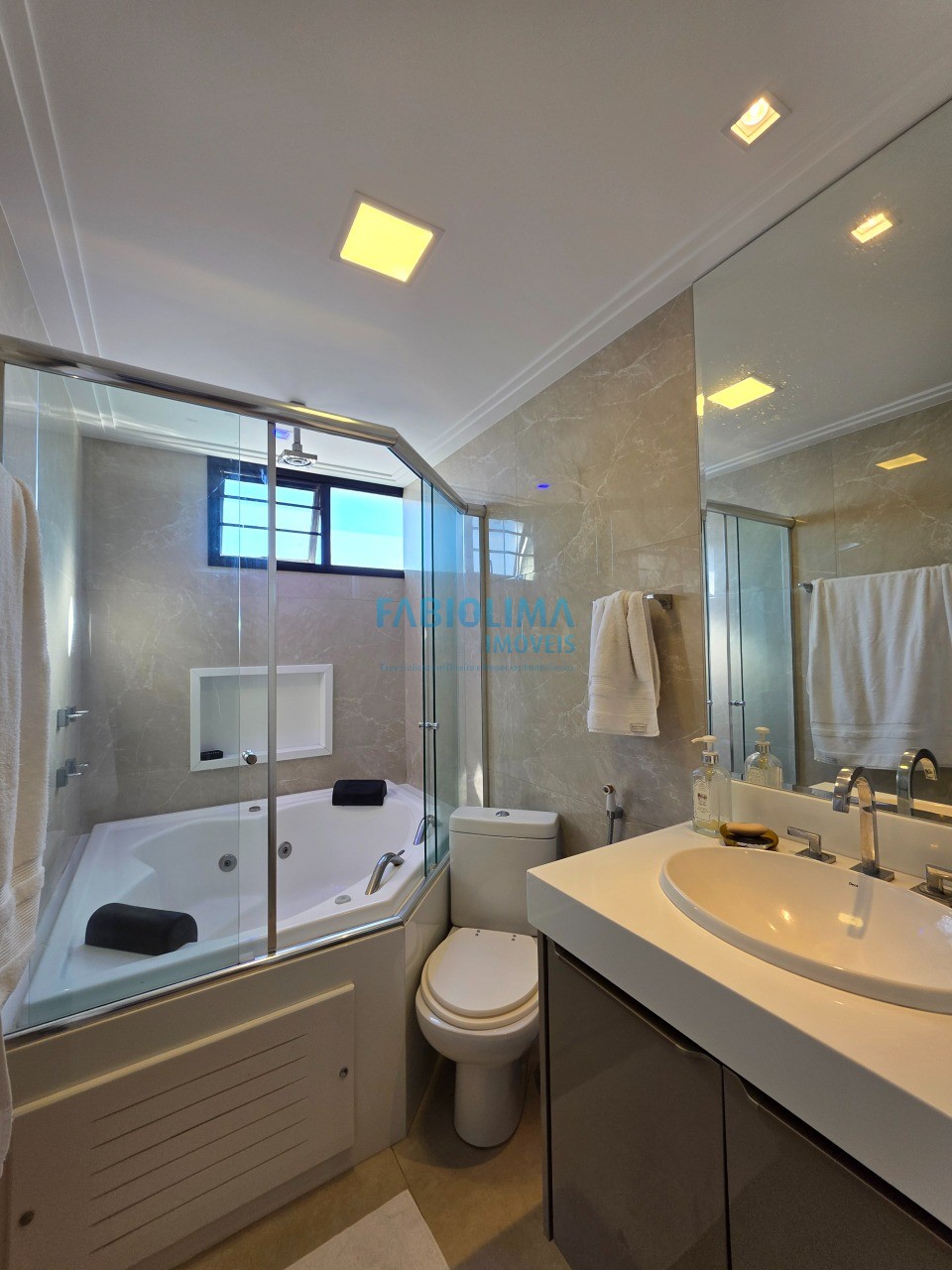 Apartamento, 3 quartos, 195 m² - Foto 23