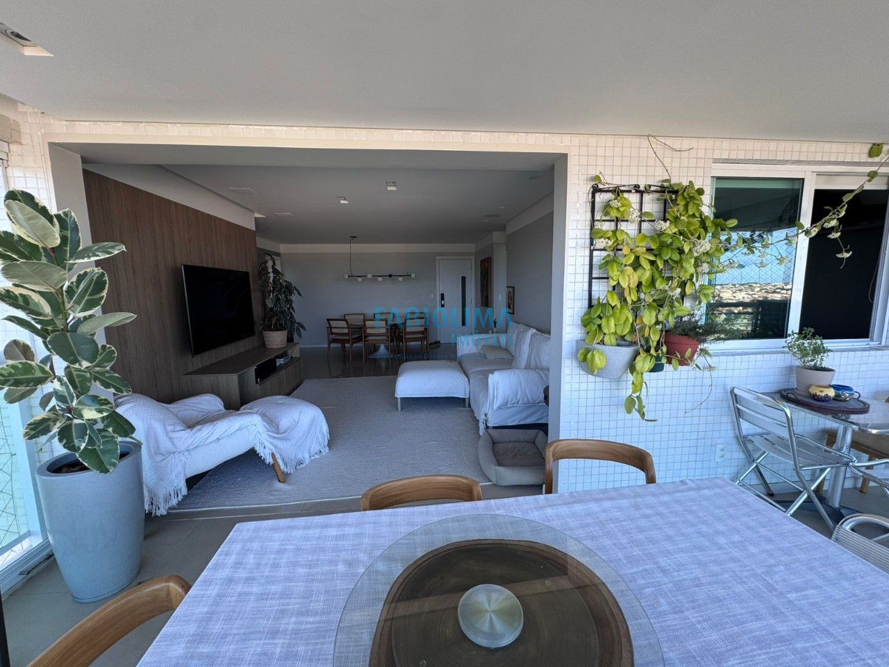 Apartamento, 3 quartos, 145 m² - Foto 2