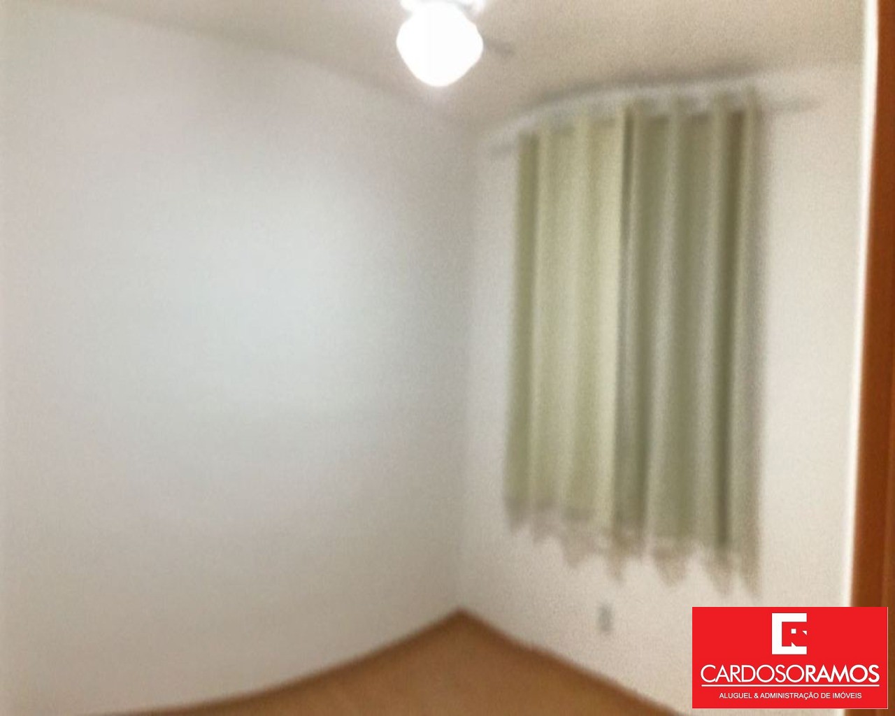 Apartamento - Buraquinho