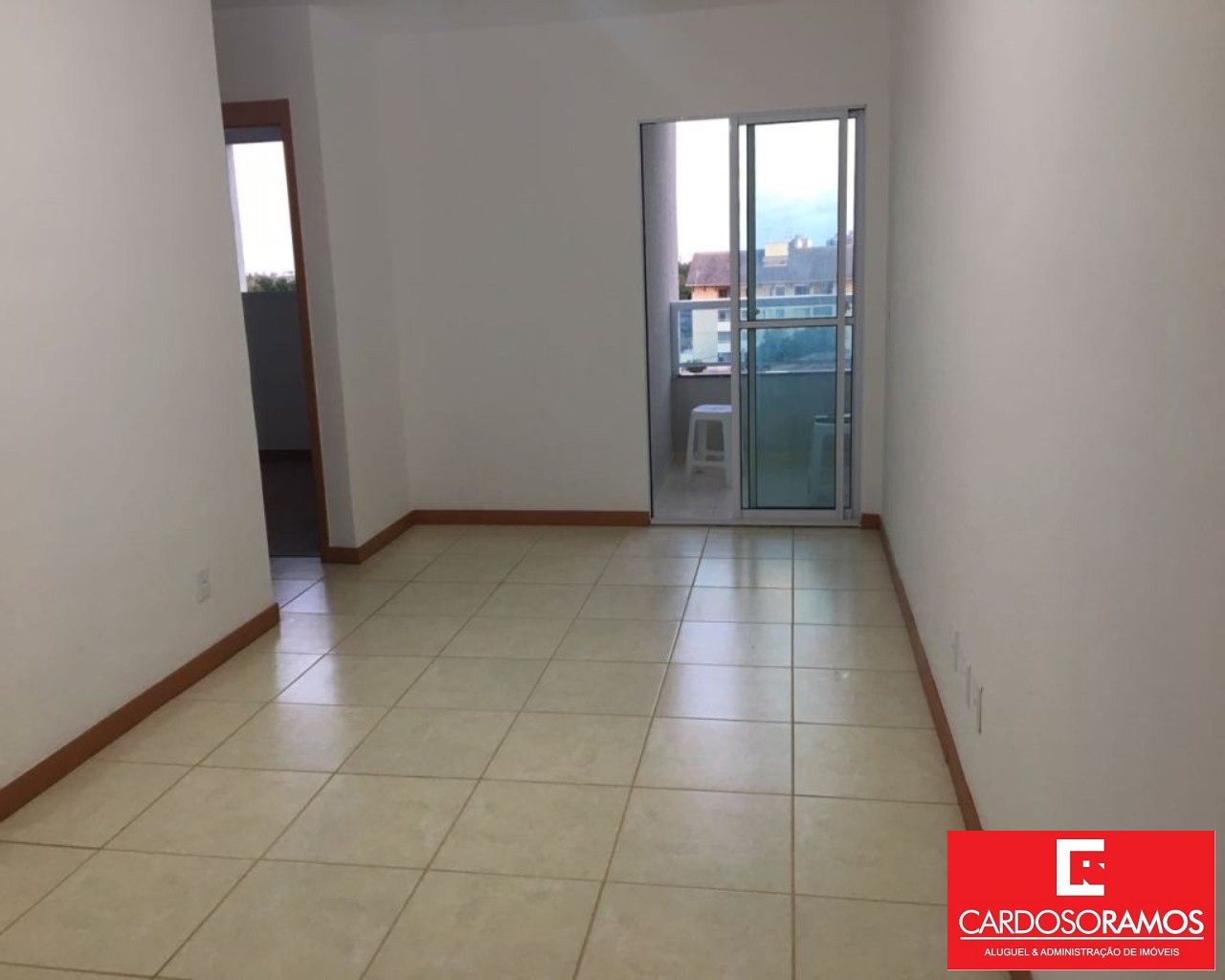 Apartamento - Buraquinho