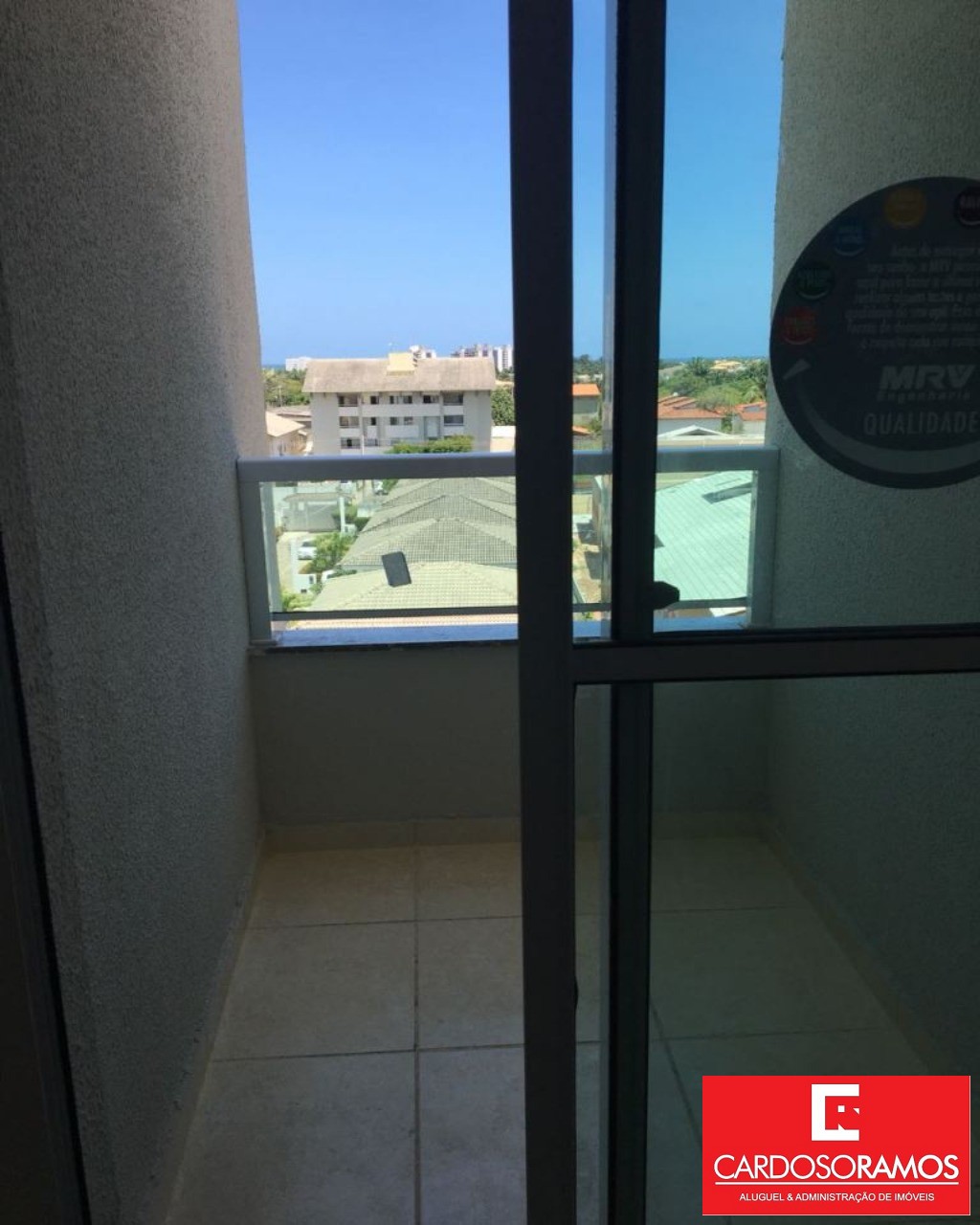 Apartamento - Buraquinho
