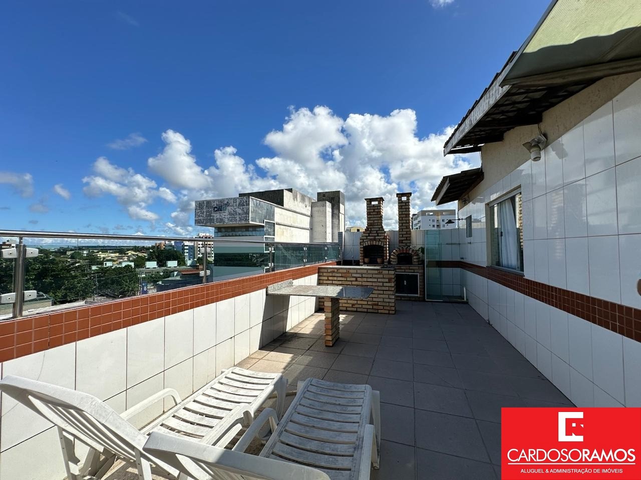 Apartamento - Pitangueiras