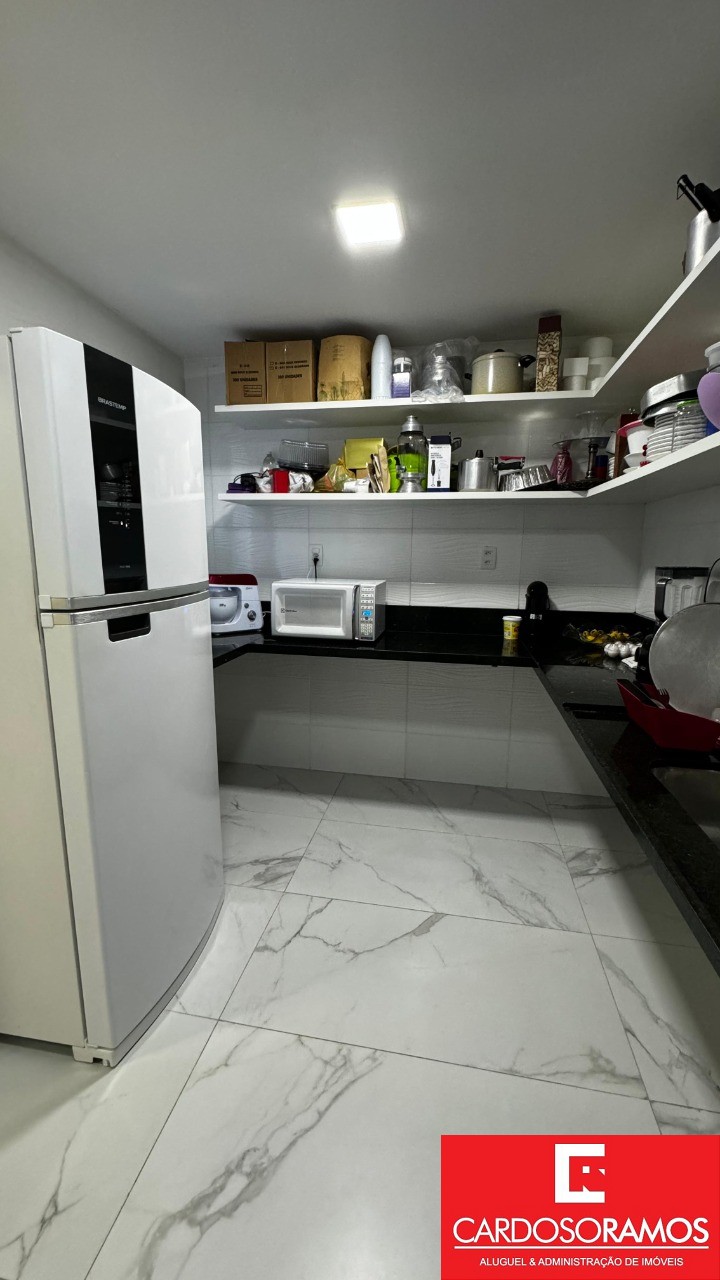 Apartamento - Pitangueiras