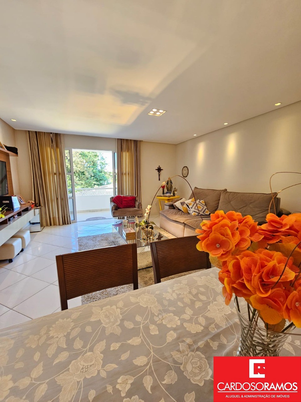 Apartamento - Pitangueiras