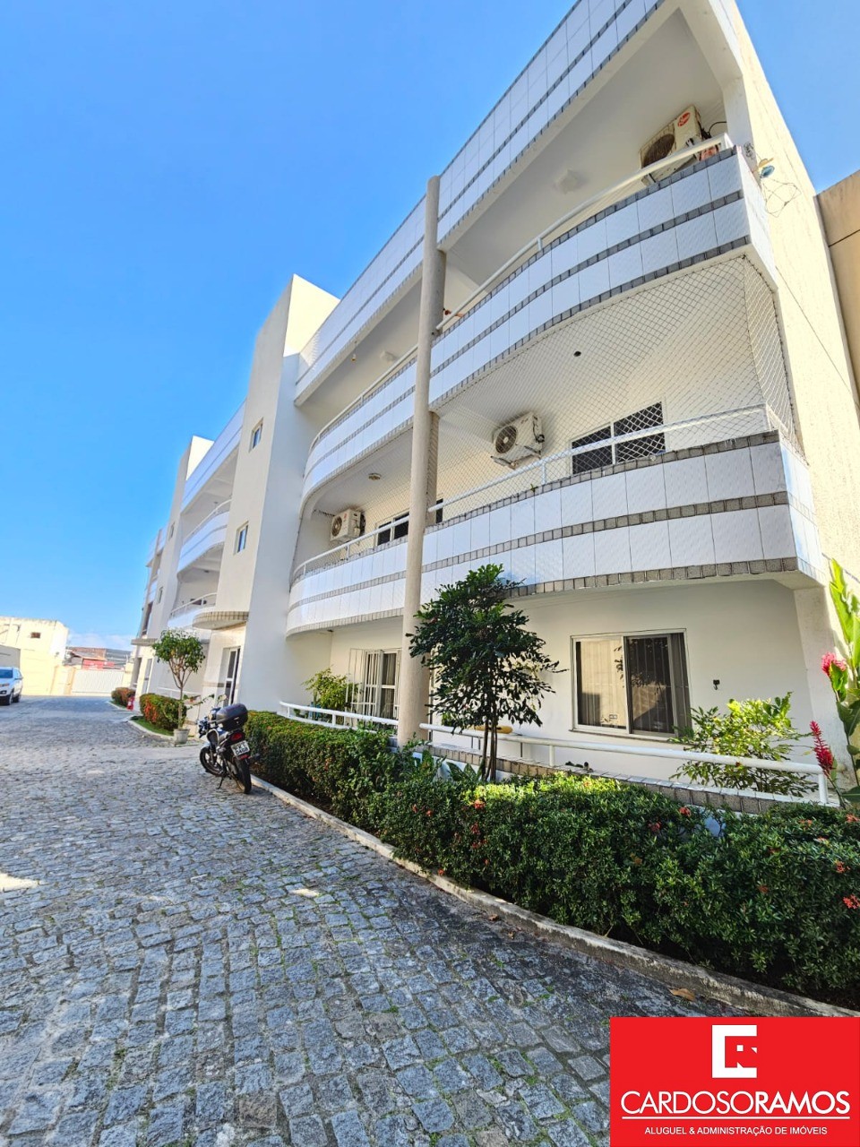 Apartamento - Pitangueiras