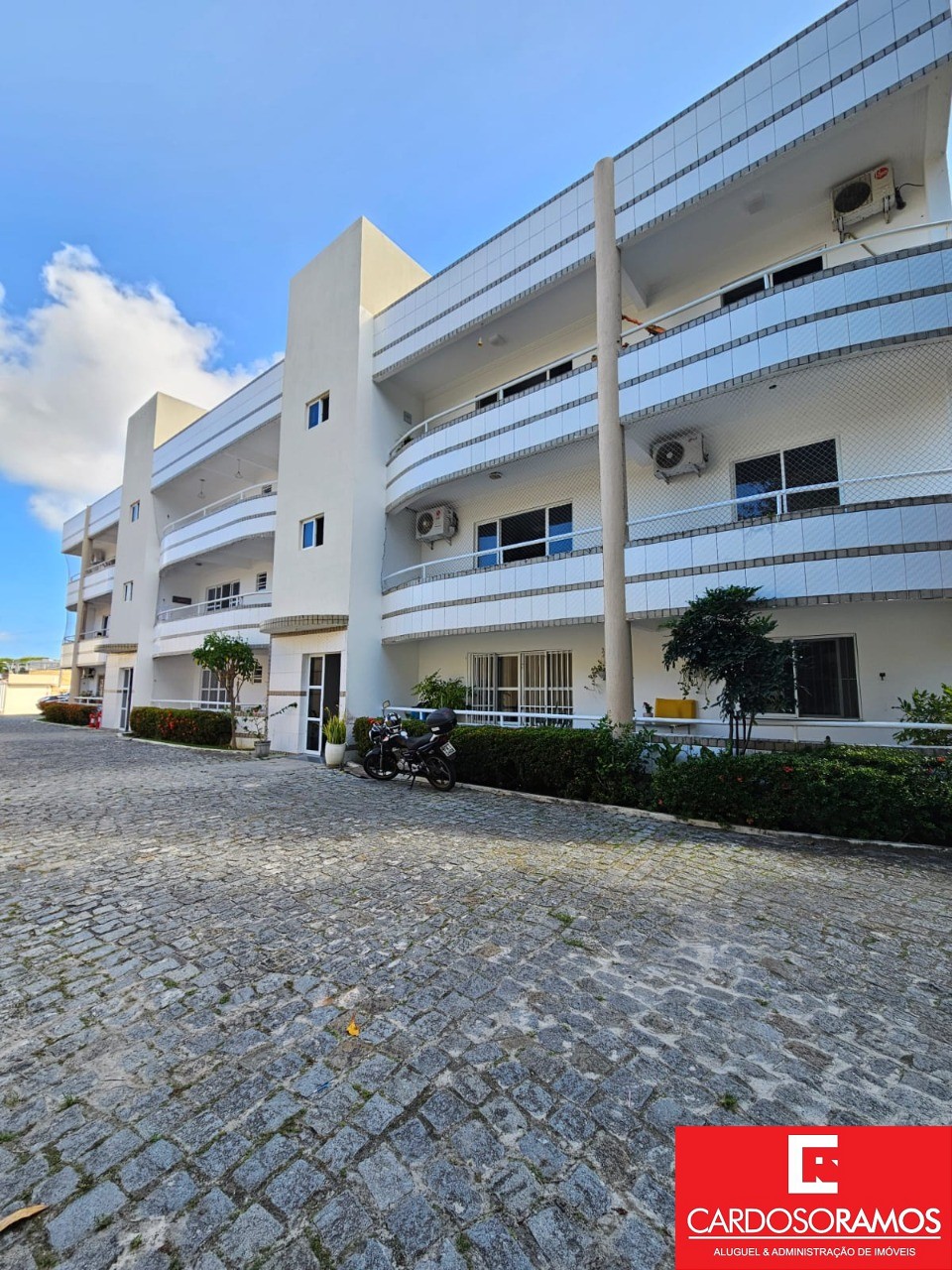 Apartamento - Pitangueiras