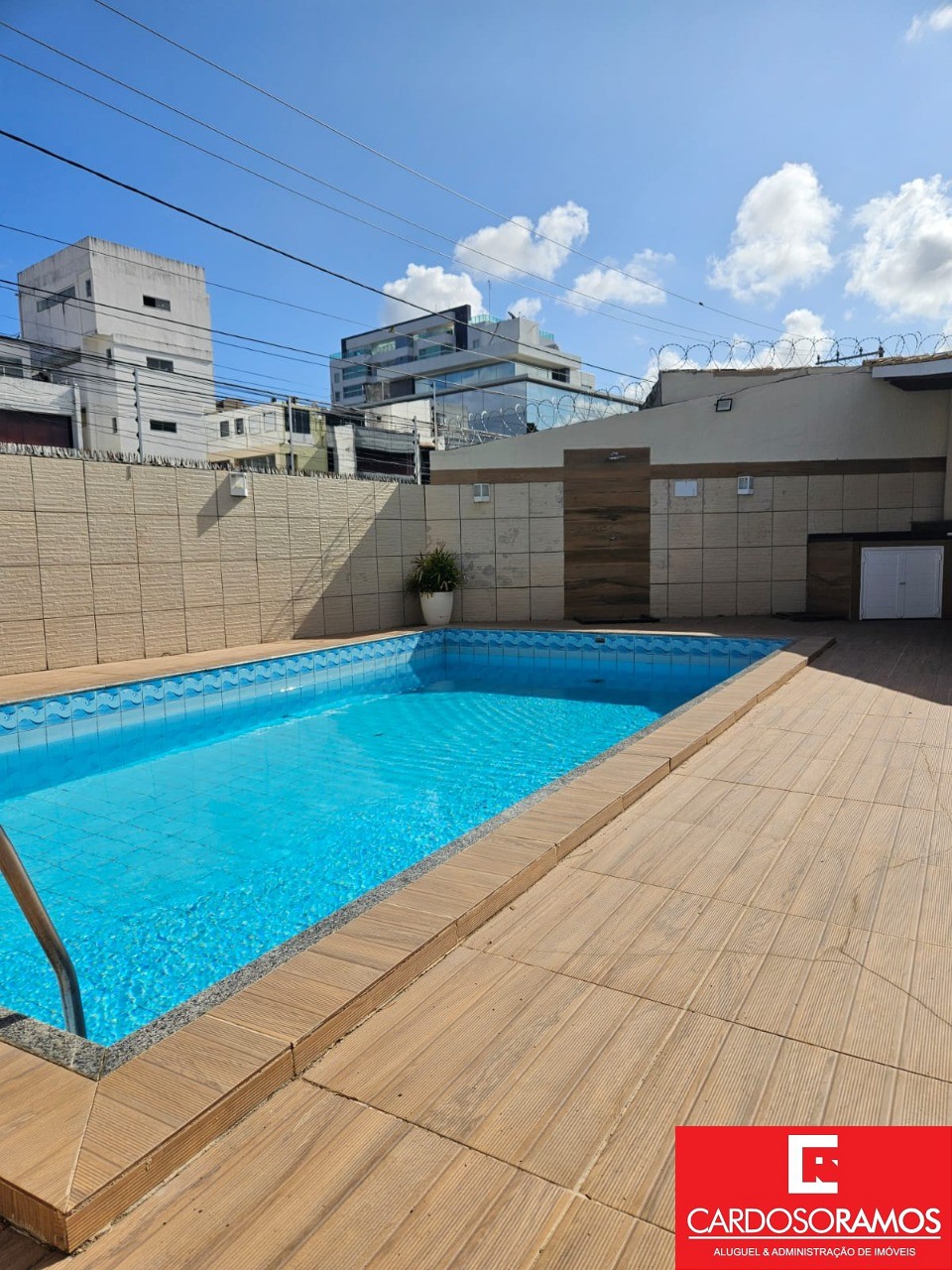 Apartamento - Pitangueiras