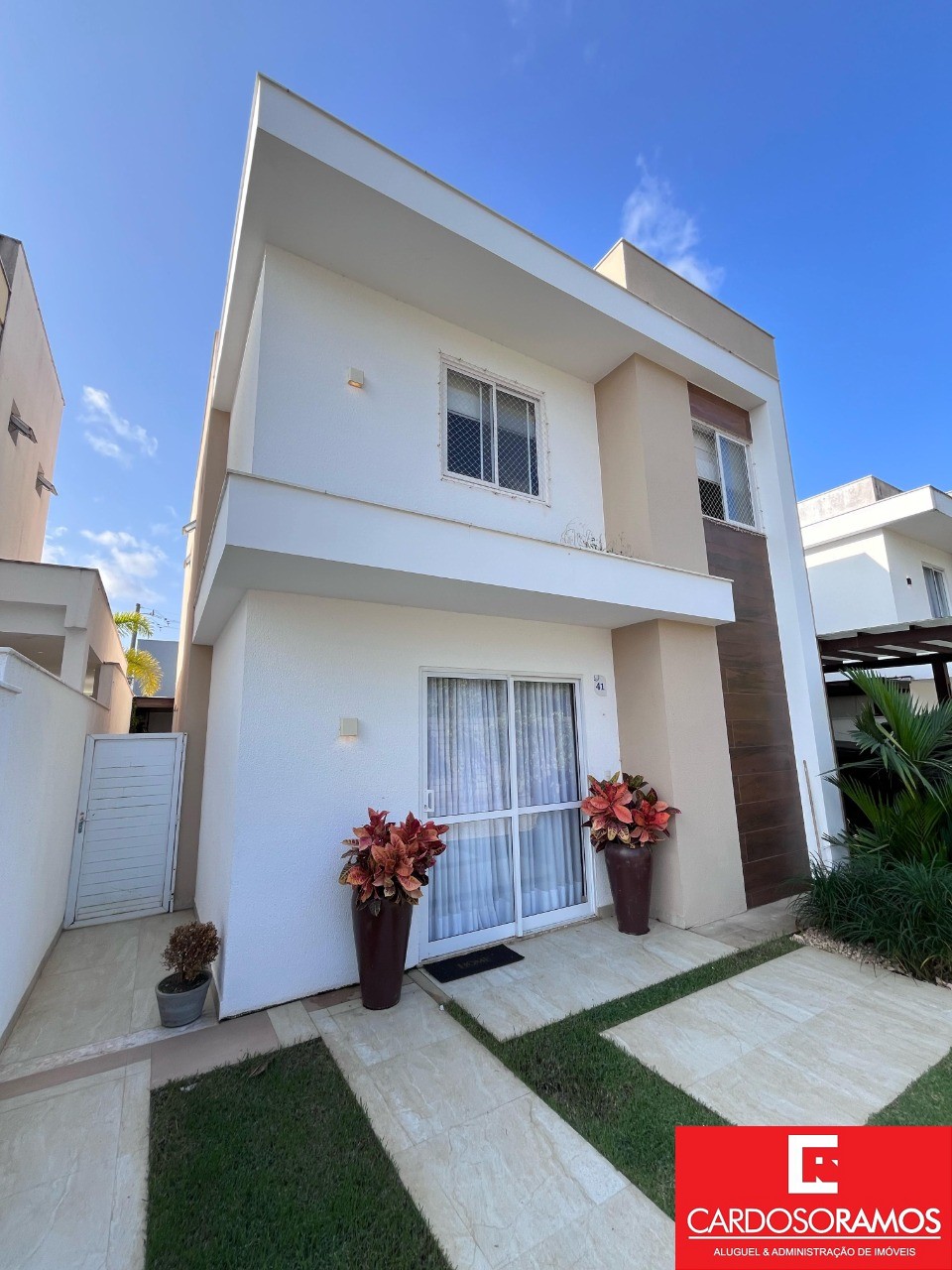 Casa à venda com 3 quartos - Foto 1