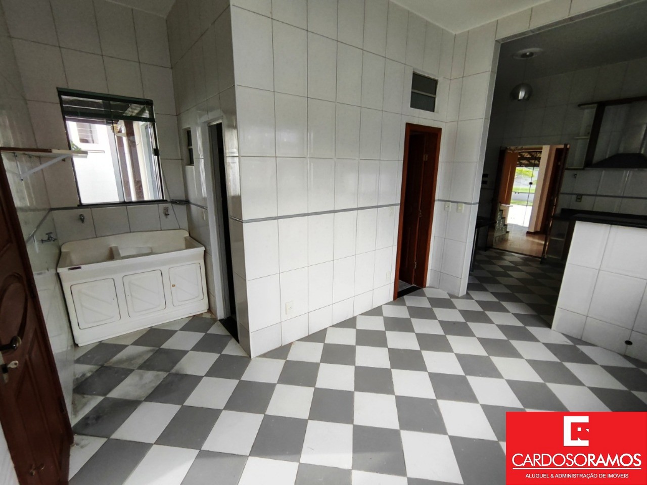 Casa à venda com 3 quartos, 463m² - Foto 9