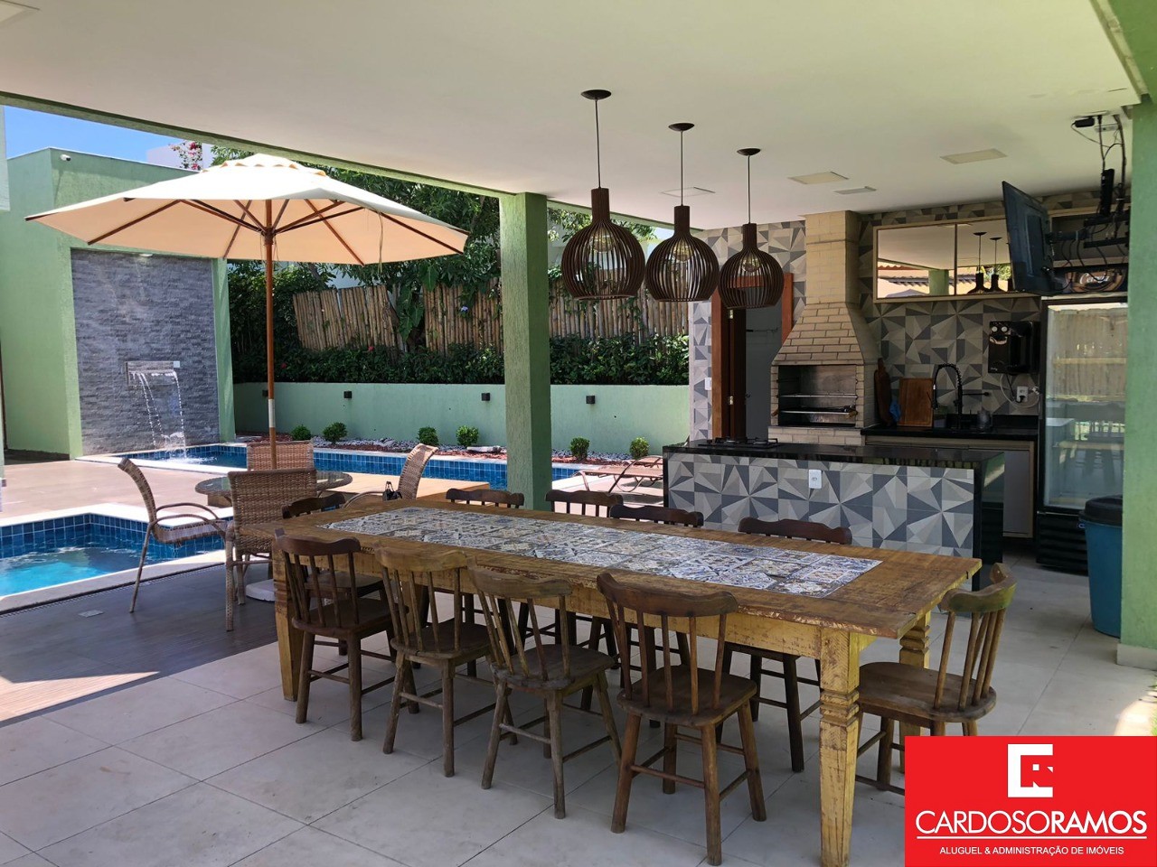 Casa à venda com 8 quartos, 1218m² - Foto 3