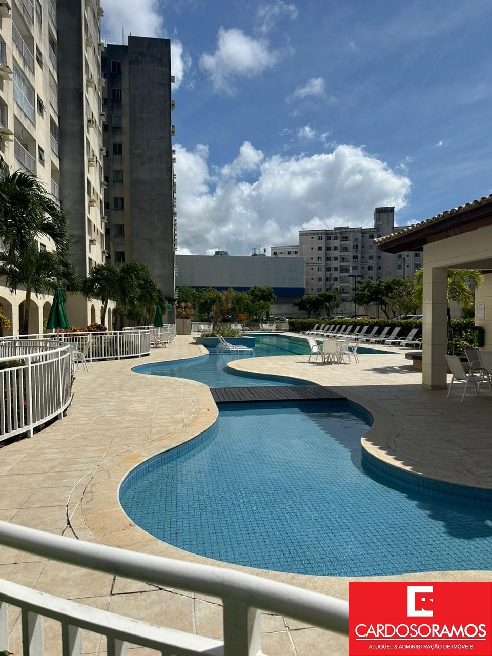 Apartamento - Buraquinho