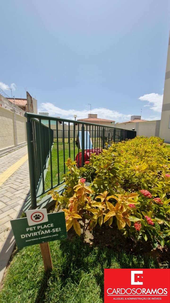 Apartamento - Buraquinho