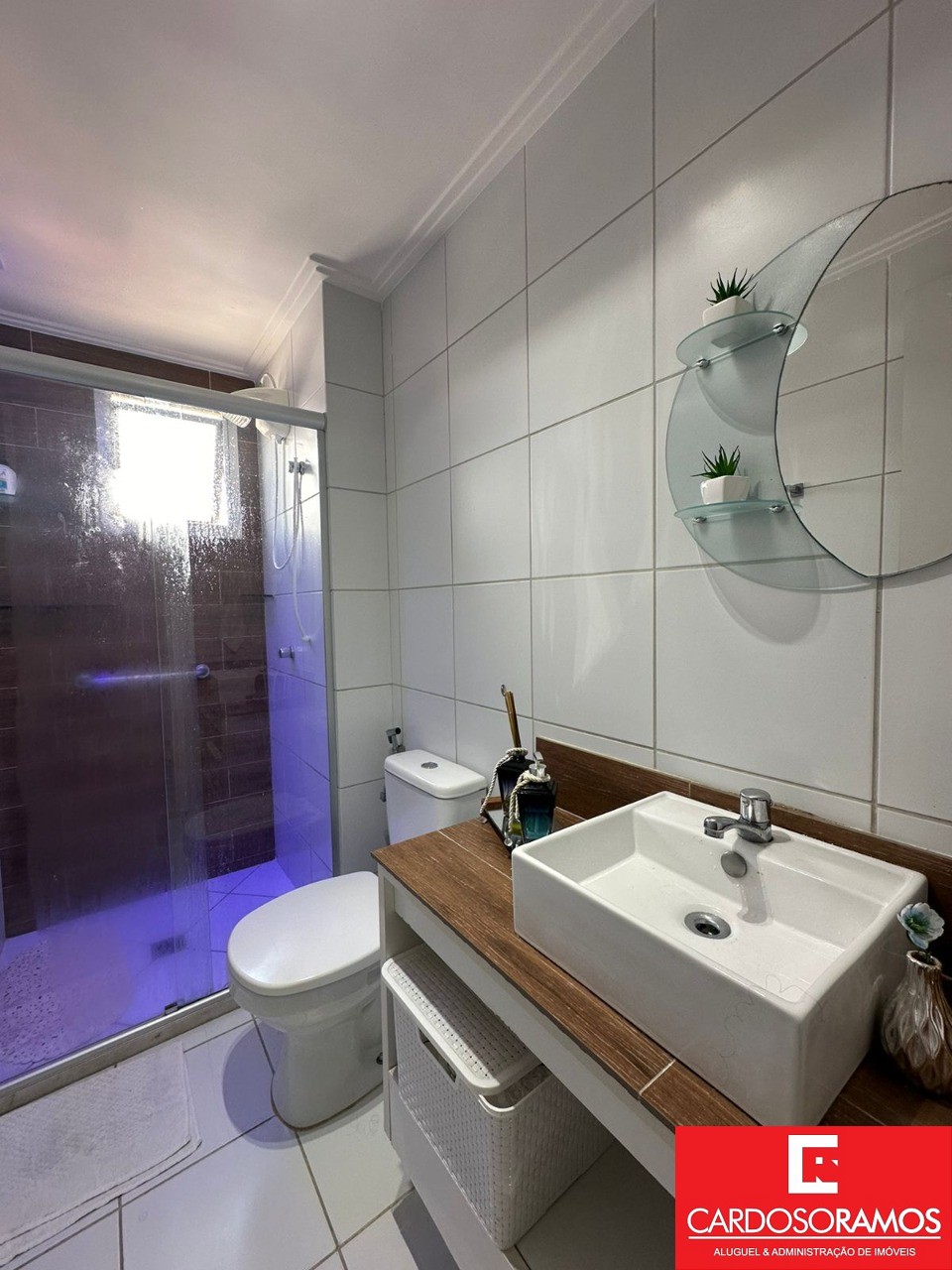 Apartamento - Buraquinho