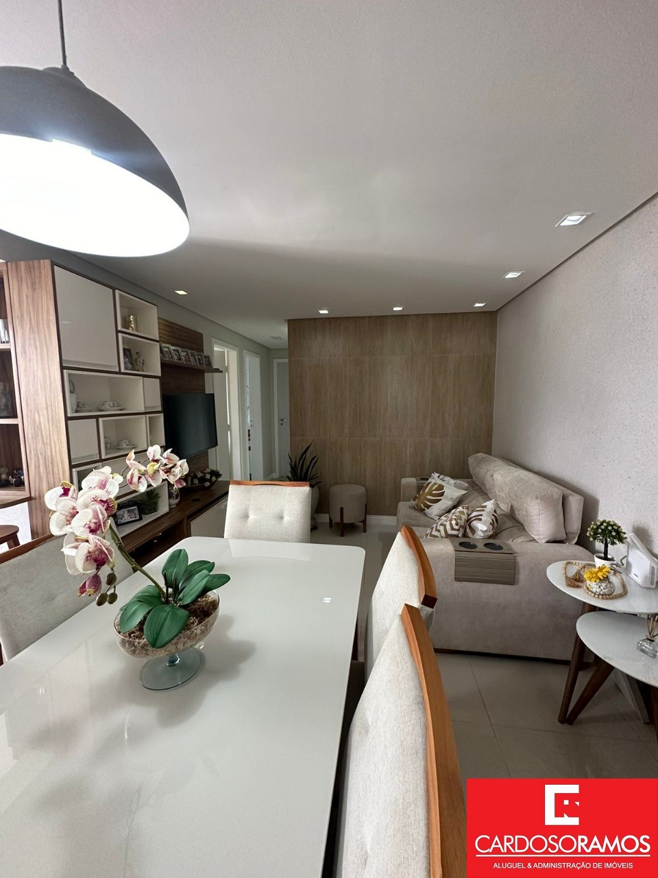 Apartamento - Buraquinho
