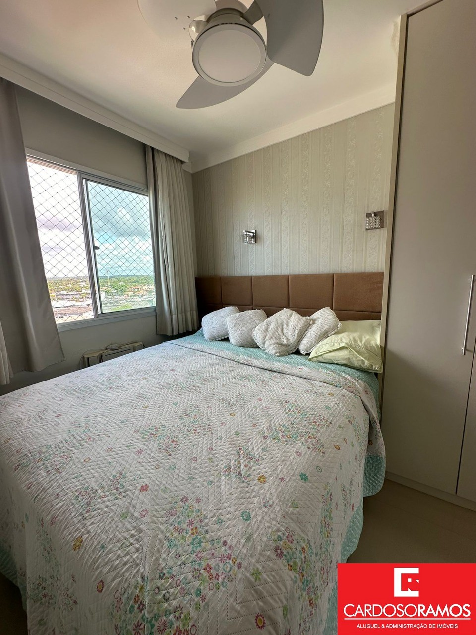 Apartamento - Buraquinho
