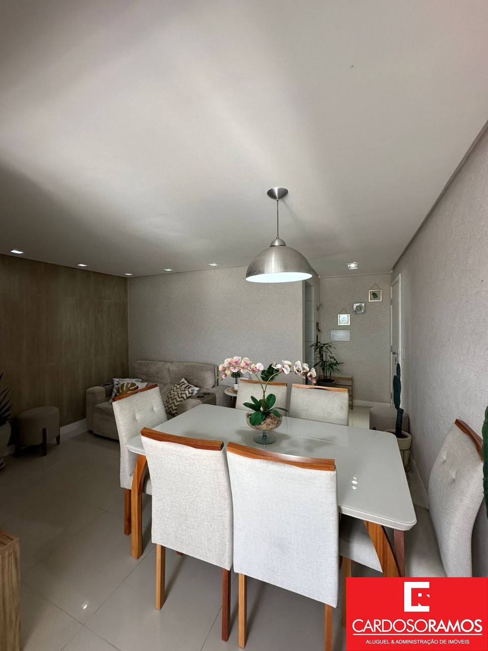 Apartamento - Buraquinho