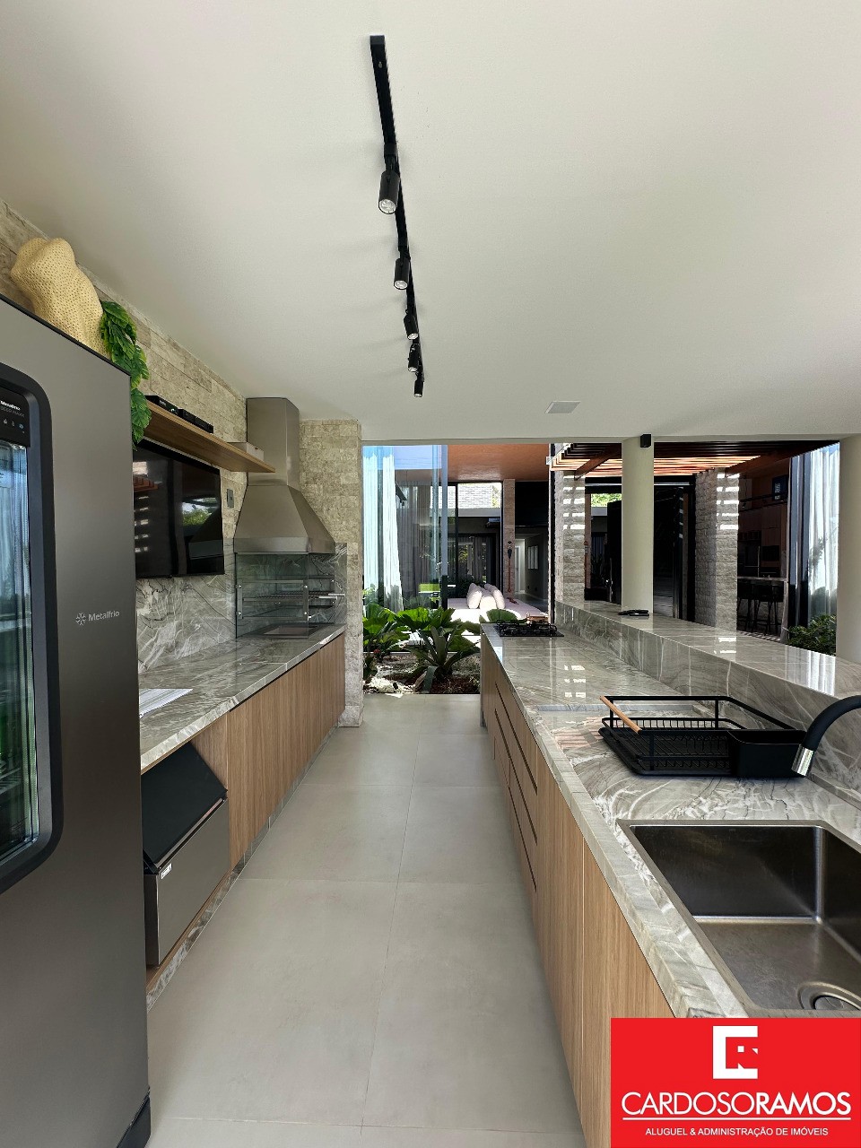 Casa à venda com 5 quartos, 750m² - Foto 25
