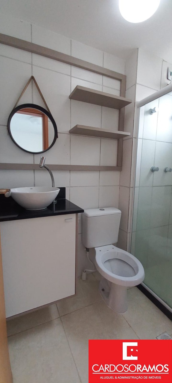Apartamento - Buraquinho