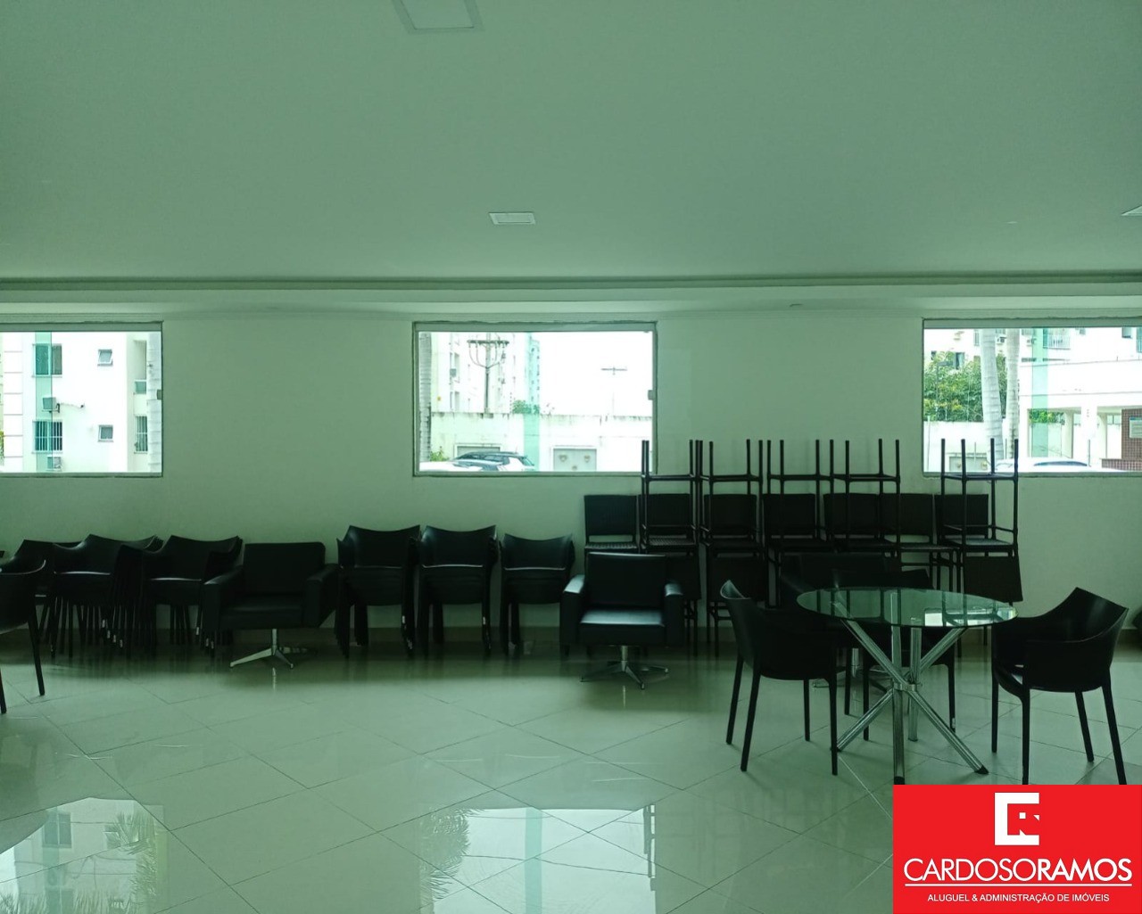 Apartamento - Buraquinho