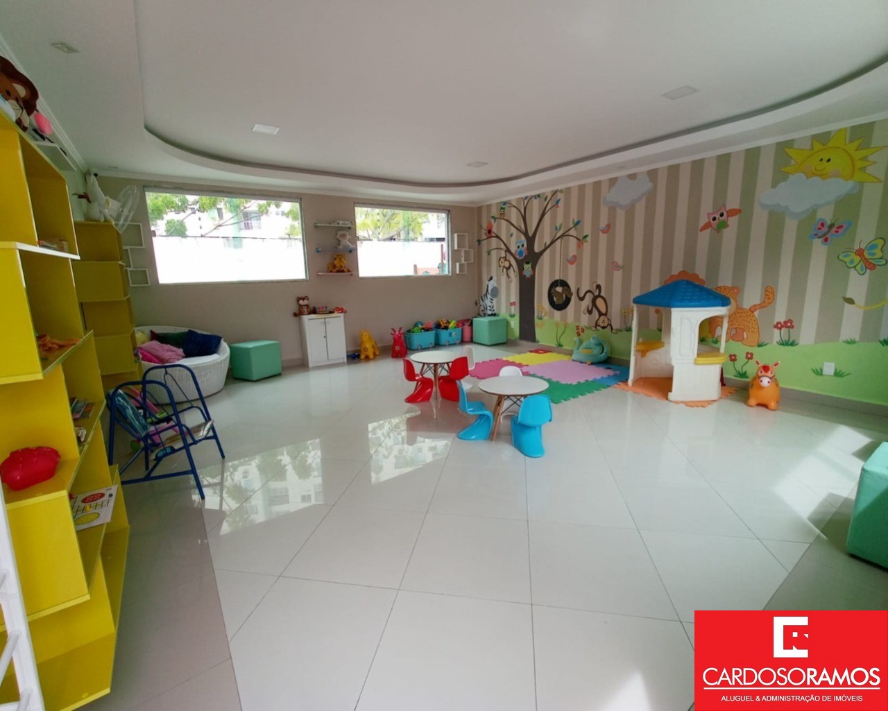 Apartamento - Buraquinho